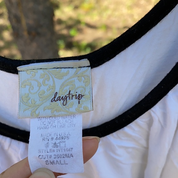 Buckle Daytrip Tank Top - Picture 3 of 4